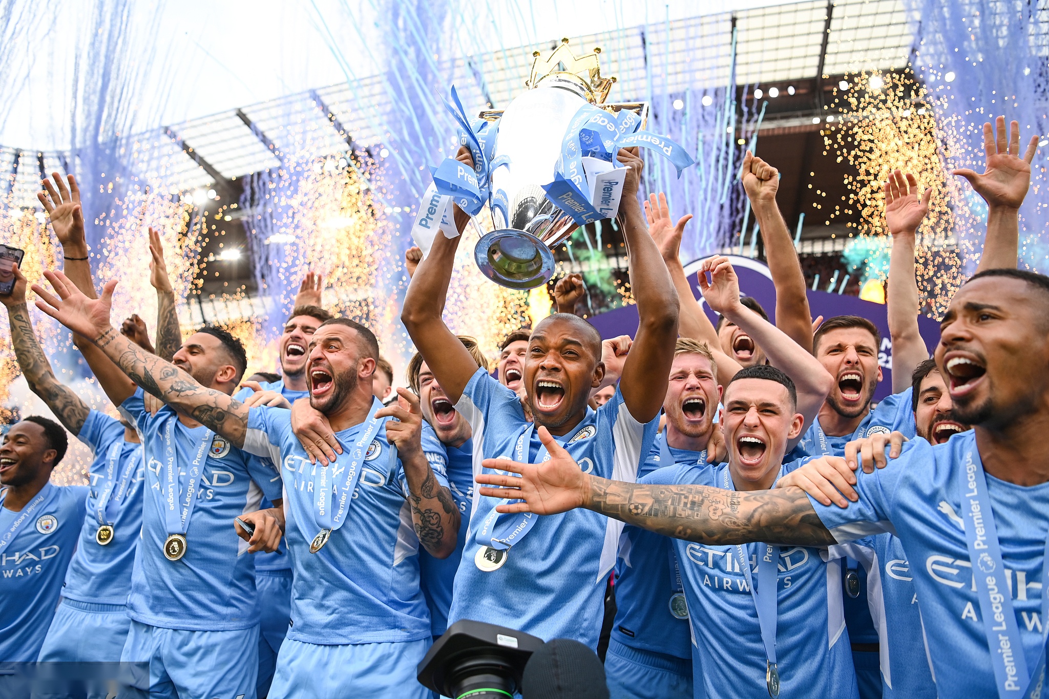 赛增添了浓 赛增添了浓