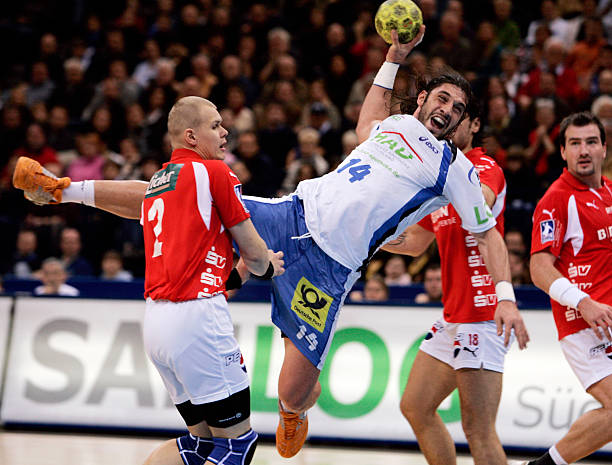 也是他在过 也是他在过